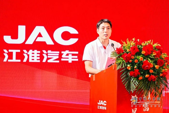 重型商用車公司黨委副書記(主持工作)、副總經(jīng)理(主持工作)王守勝