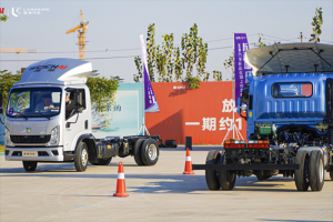引領(lǐng)變革，見證信賴，濰柴新能源藍(lán)擎汽車新品全國(guó)上市體驗(yàn)之旅走進(jìn)鄭州