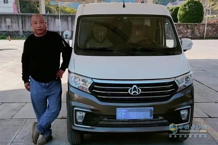 長(zhǎng)安跨越星V7CNG