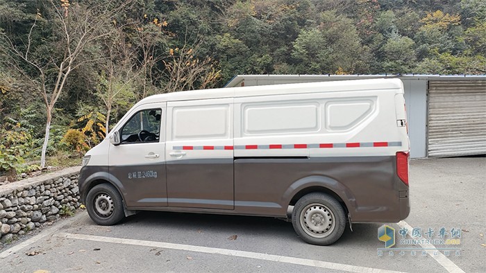 長(zhǎng)安跨越星V7CNG
