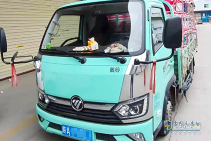 卡友如何評價(jià)奧鈴M卡？陜西西安的張師傅：“能拉，非常實(shí)用”