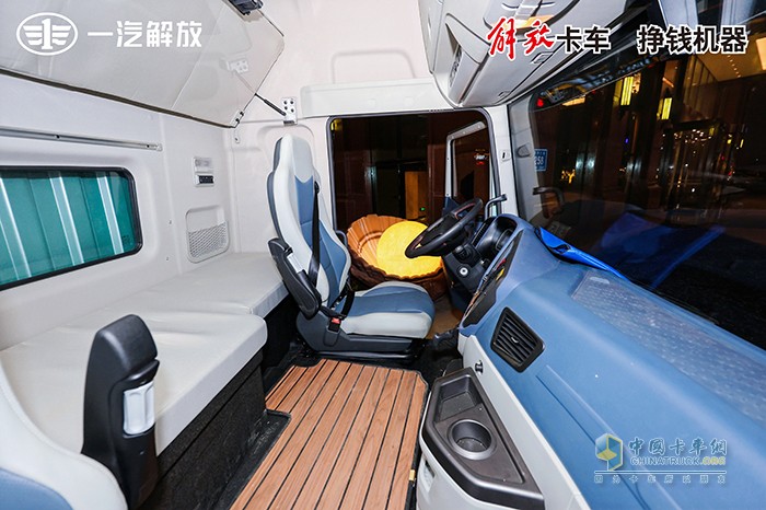上市即收獲360臺訂單 解放青汽綠通神車JH6重磅上市！