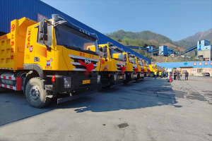 重載工程“頂梁柱” 上汽紅巖杰獅H6自卸車為攀枝花用戶高效運營增添助力