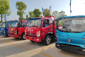 飛碟汽車燃油車4月推介會(huì)火爆全國(guó) 遍地開(kāi)花！