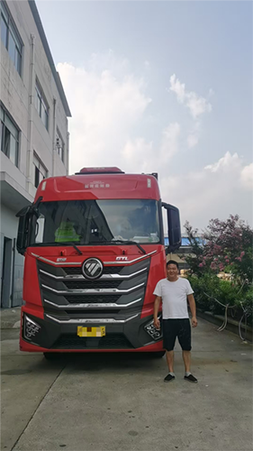 百公里油耗22.6L！魯師傅：開(kāi)歐曼星翼港口車(chē) 駕乘上檔次，效益上高度