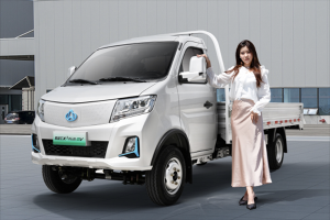 長(zhǎng)安跨越王X3PLUS EV：輕卡空間、VAN系價(jià)格、運(yùn)營(yíng)首選純電小輕卡！
