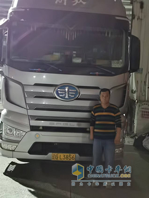 動力與經(jīng)濟的雙重奏 奧威6SX1燃氣發(fā)動機的貨運之旅