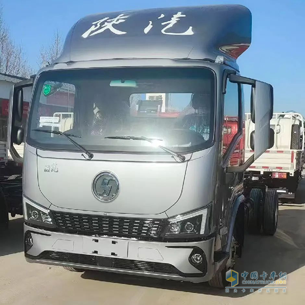 貨運(yùn)新手上路，就該買(mǎi)德龍G300這樣的車(chē)