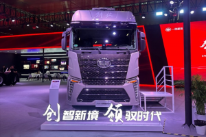 解放J7創(chuàng)領(lǐng)版廣州車展上市，有何關(guān)鍵戰(zhàn)略價值？