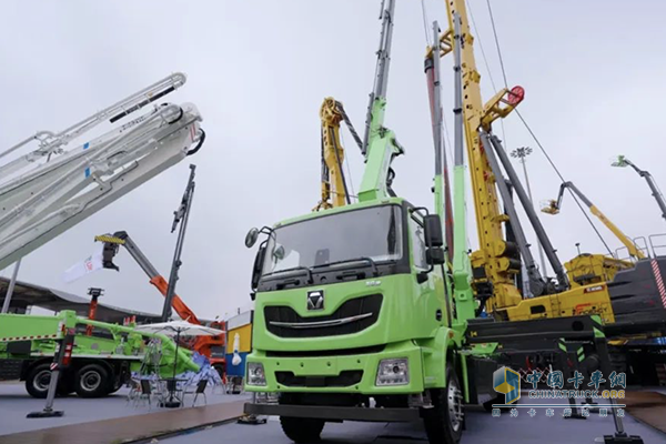 引領(lǐng)綠色潮流！2024上海寶馬展徐工汽車精彩紛呈