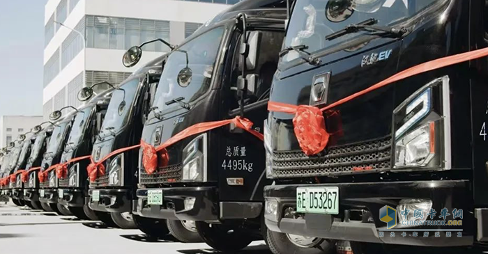 2024中國商用車黑科技大賽，徐工汽車再獲雙獎！