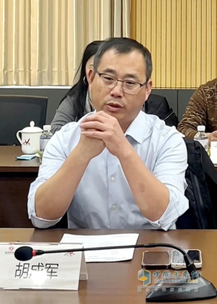 增互信、凝共識(shí)、謀共贏，上海港口運(yùn)輸大客戶(hù)到訪東風(fēng)商用車(chē)