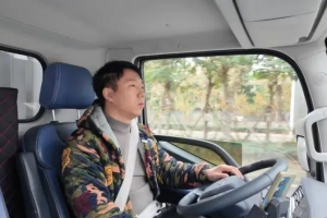 車有勁，續(xù)航遠(yuǎn)，四川卡友對領(lǐng)航大G-LNG輕卡一見傾心