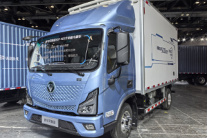 “冷鏈一哥”出新品了！165度大電量！滿載續(xù)航達500km！配兩檔電驅(qū)橋！
