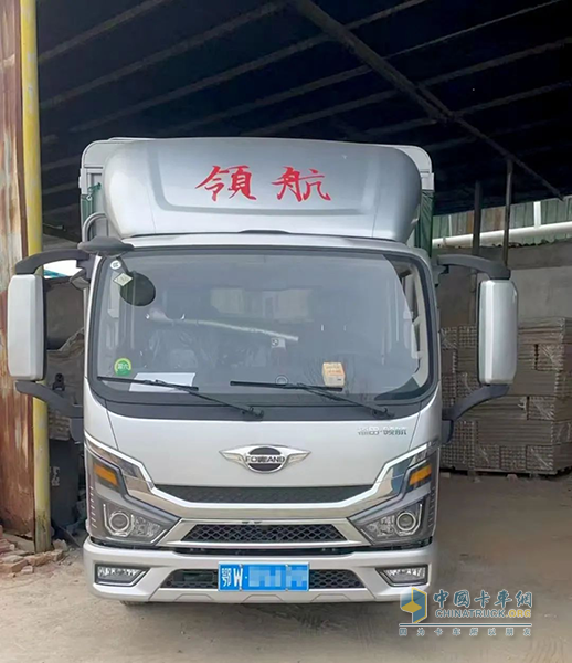 燃?xì)廛?chē)初體驗(yàn) 湖北卡友贊領(lǐng)航大G-LNG輕卡是省錢(qián)實(shí)力派