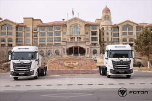 交車100臺(tái) 簽約300臺(tái)！歐曼銀河重卡發(fā)布閃耀絲路 新租賃模式推出多方共贏