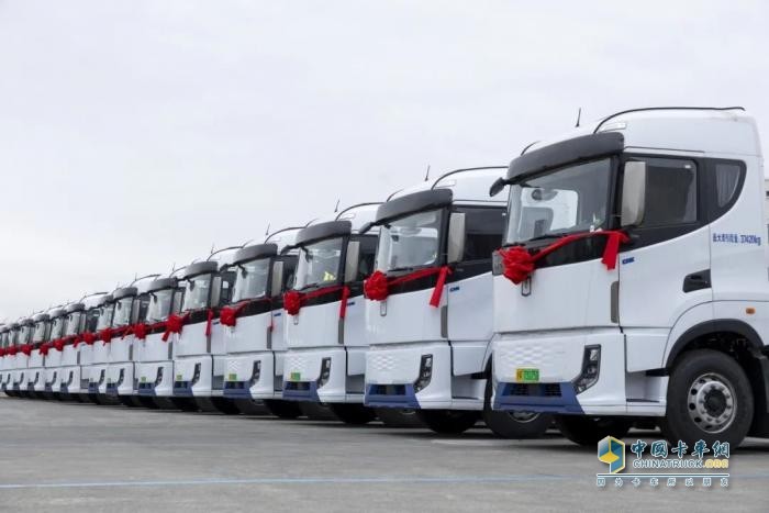 遠(yuǎn)程星瀚G電動(dòng)牽引車(chē)交付  助力華東物流綠色升級(jí)