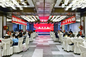東風(fēng)商用車4缸危化底盤新品隨州上市 以誠(chéng)意與實(shí)力引爆行業(yè)