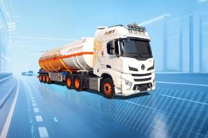 中集·陜汽主掛一體化X6000?；愤\輸車，智能防護，安全一路隨行！