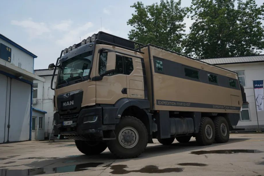 曼恩TGS底盤(pán)房車(chē)：高能強(qiáng)者的洲際之旅