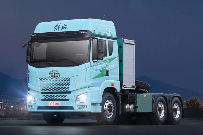 解放青汽JH6 6×4純電動(dòng)牽引車：我的主場，水陸通吃