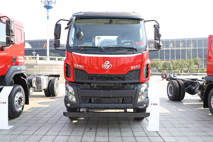 破解工程運(yùn)輸難點(diǎn)，乘龍M3自卸車讓城鄉(xiāng)基建運(yùn)輸更賺錢