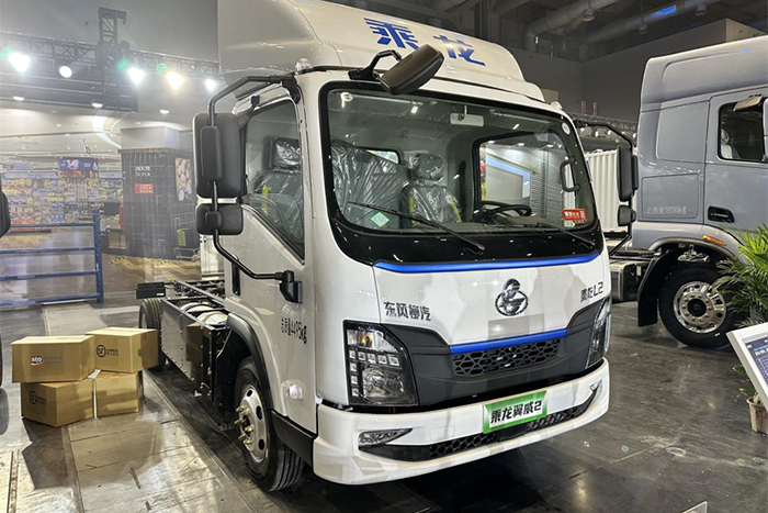 580km高續(xù)航 百公里氣耗≤6.67kg，乘龍翼威2 CNG增程輕卡來(lái)襲！