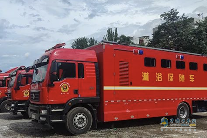 森源鴻馬戰(zhàn)保車輛助力 “藍(lán)焰逐浪?2025” 甘肅省抗洪搶險(xiǎn)實(shí)戰(zhàn)演練
