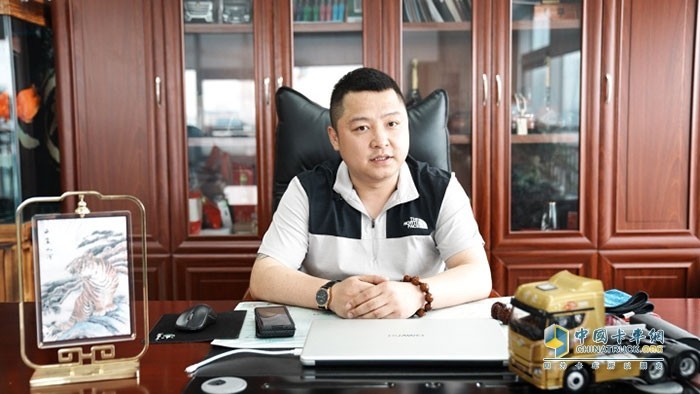 山東西海岸利達物流公司負責(zé)人王泓久