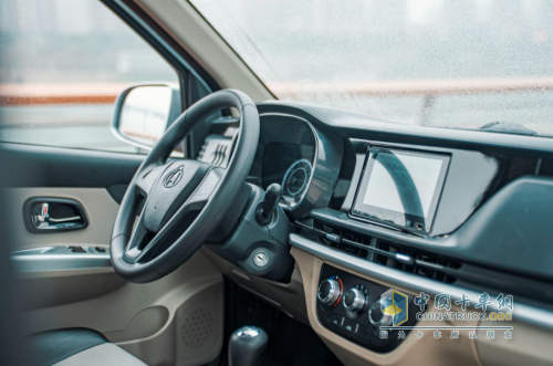 長在用戶心巴上的車，應(yīng)該是什么樣子？新長安星卡來告訴你