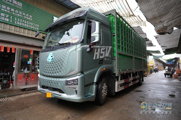 活禽運(yùn)輸分秒必爭(zhēng) 乘龍H5V綠通車(chē)讓周師傅贊不絕口