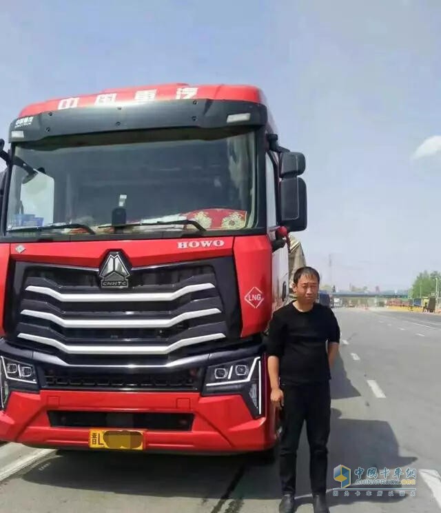 山西楊師傅：天天有買豪沃MAX燃?xì)廛嚨?，都問我這車咋樣？