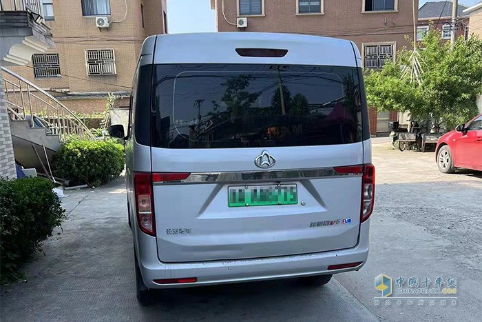 第一次買貨車就選擇了長安跨越，張阿斌選車的方式是信賴！