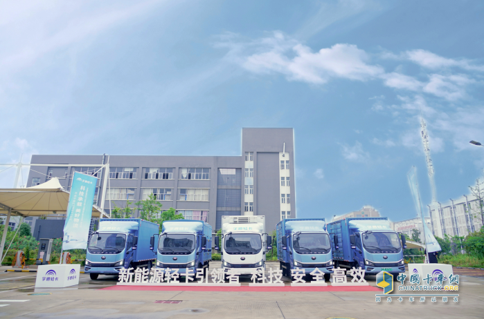 老牌卡車企業(yè)打響新能源反擊戰(zhàn)，新舊雙方有何對戰(zhàn)相同點？
