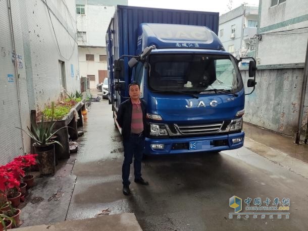 外出創(chuàng)業(yè)16年，他用江淮1卡駿鈴把食品貿(mào)易做大做強(qiáng)