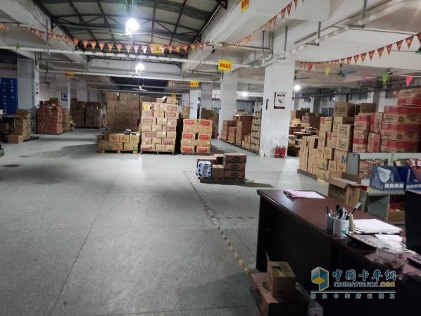 外出創(chuàng)業(yè)16年，他用江淮1卡駿鈴把食品貿(mào)易做大做強(qiáng)