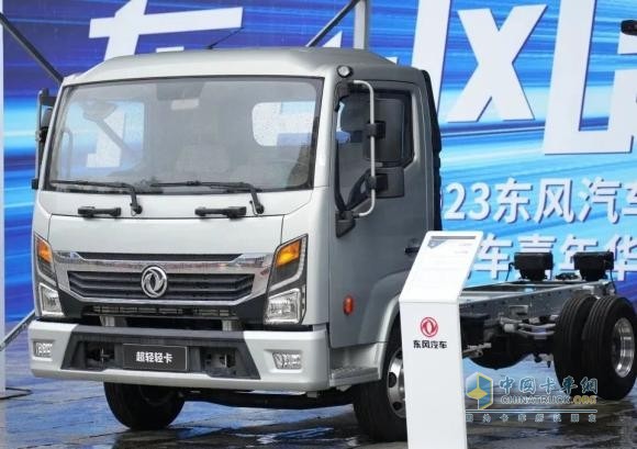 hin震撼！東風(fēng)輕型車“硬核產(chǎn)品”讓您大飽眼福