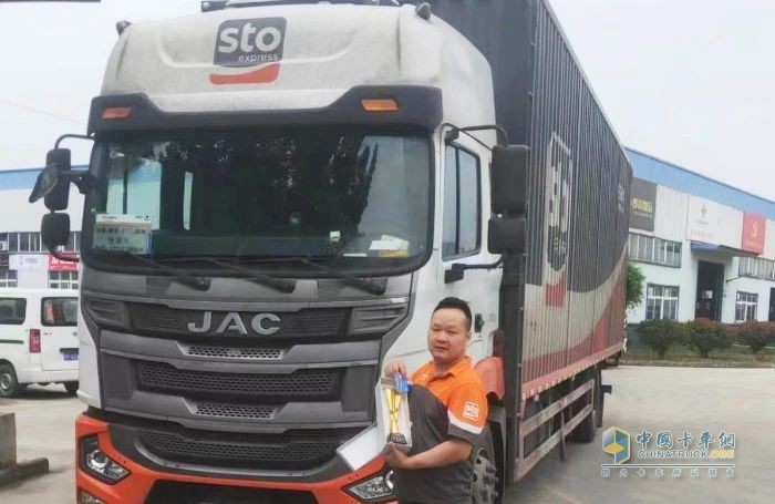 格爾發(fā)快遞載貨車“長途之王”是如何練成的？