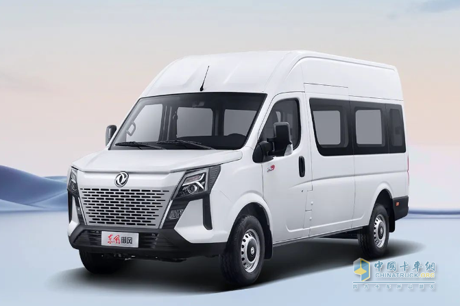 新年新車新生活，8.98萬起，即刻擁有東風(fēng)御風(fēng)