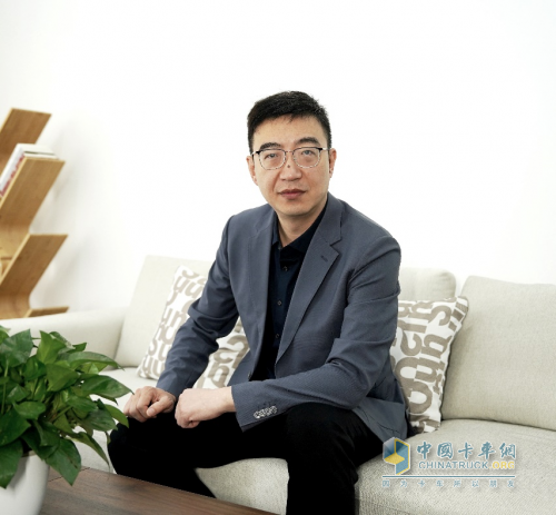 德力新能源江峰：場(chǎng)景定義車型，大力牛魔王D08主打城配物流智能化