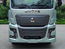 鷹途660馬力燃?xì)廛嚿习?一大波新造型亮相 386批次牽引車看點一覽