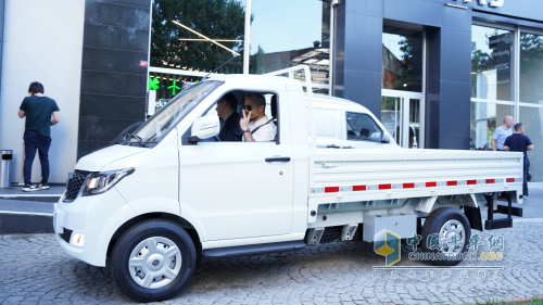 成功汽車(chē)土耳其上市發(fā)布會(huì)隆重舉行 百臺(tái)新能源汽車(chē)批量交付歐洲市場(chǎng)