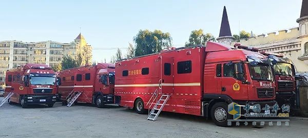 再添戰(zhàn)勤保障新力量！森源鴻馬戰(zhàn)勤保障車輛“入伍”黑龍江