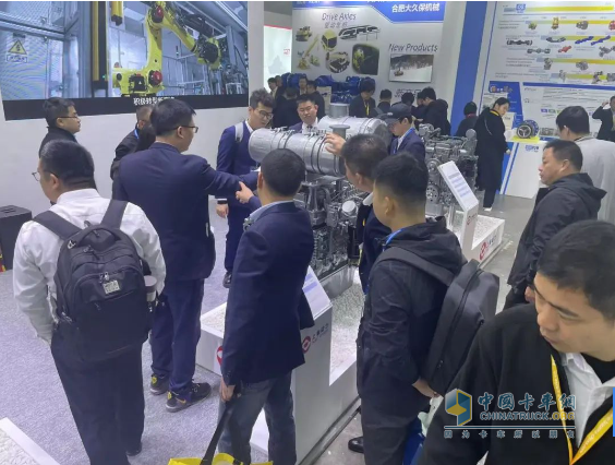 bauma China 2024火熱開幕，上柴動力首日精彩盤點(diǎn)
