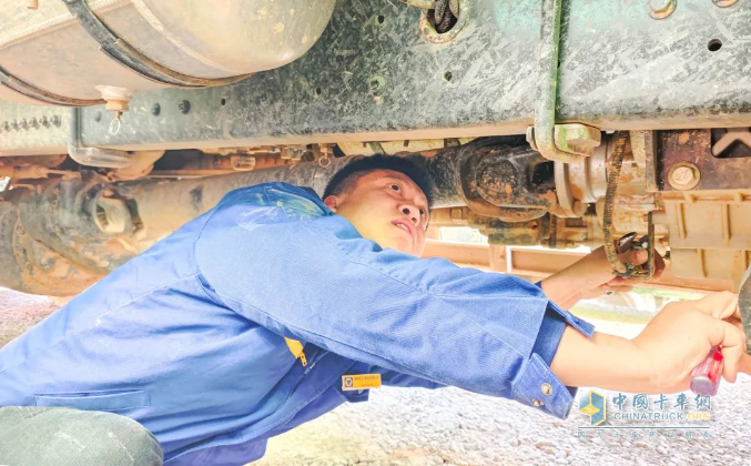徐工汽車開展復(fù)工巡檢，助力客戶“滿電”出發(fā)！