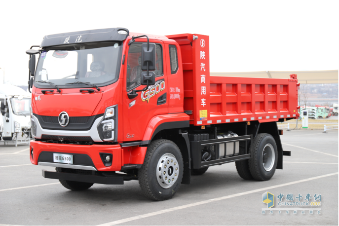 高強(qiáng)鋼車架+漢德品牌車橋 陜汽德龍G500輕松駕馭重載運(yùn)輸