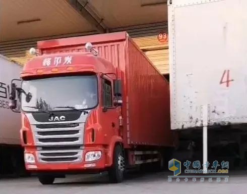 汽車配件運(yùn)輸28年 江淮格爾發(fā)讓他從跟車變老板