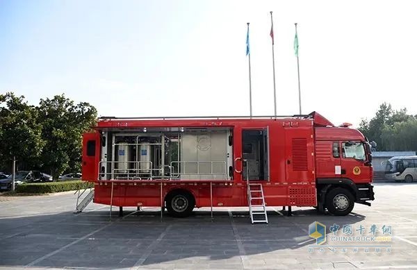 森源鴻馬凈水車：搭載智能大腦，讓應(yīng)急供水更高效