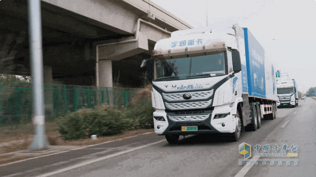 宇通重卡榮獲“氫能商用車(chē)領(lǐng)軍品牌獎(jiǎng)”！