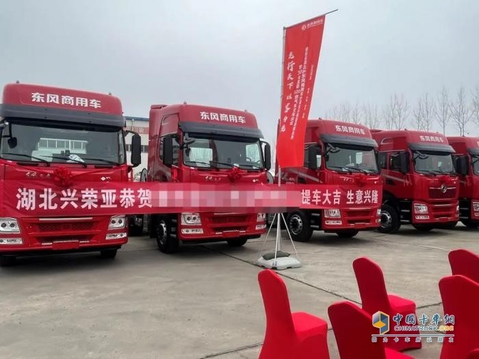 東風(fēng)商用車(chē)4月銷(xiāo)量奪冠 東風(fēng)中重卡1-4月市占率第一